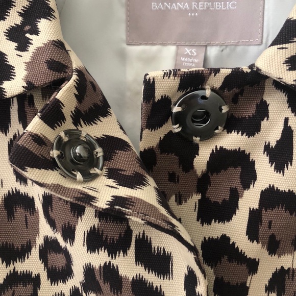 Banana Republic trench coat jacket women’s  XS lined animal print button front - Picture 4 of 12